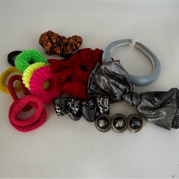 Accessories - Lot of vintage 90s hair clips and accessories scrunchies